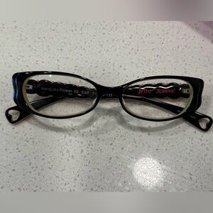 Betsey Johnson Harajuku Flower Eyeglass Frames – Black & Green Cat Eye with case